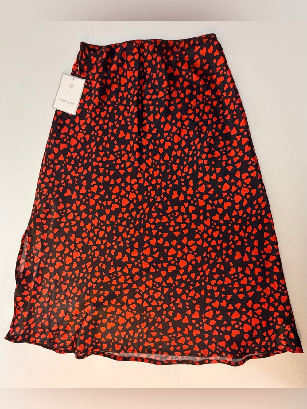 Calligraphie Red Heart Satin Print Midi Skirt Size Small - Picture 3 of 9
